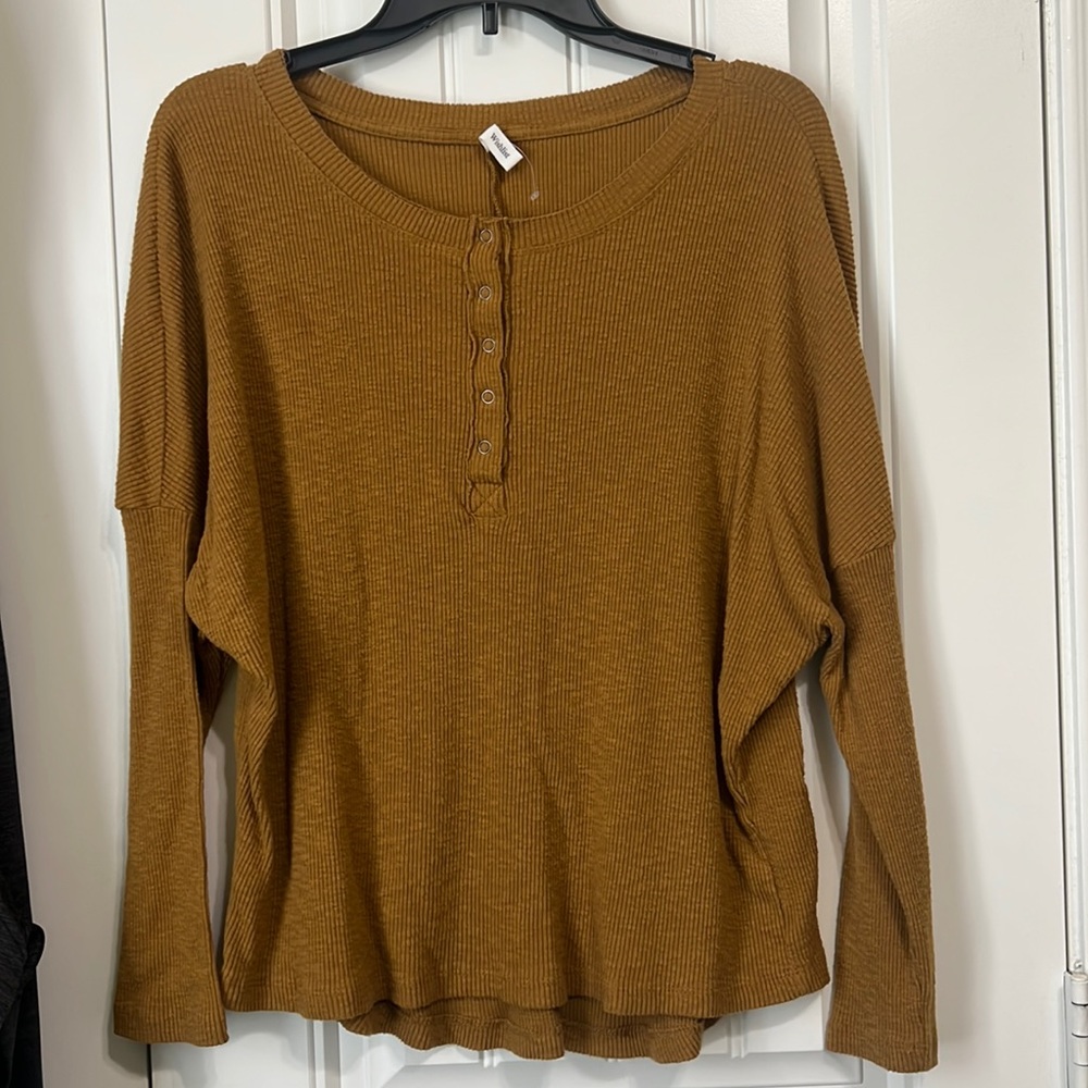 Long sleeve shirt